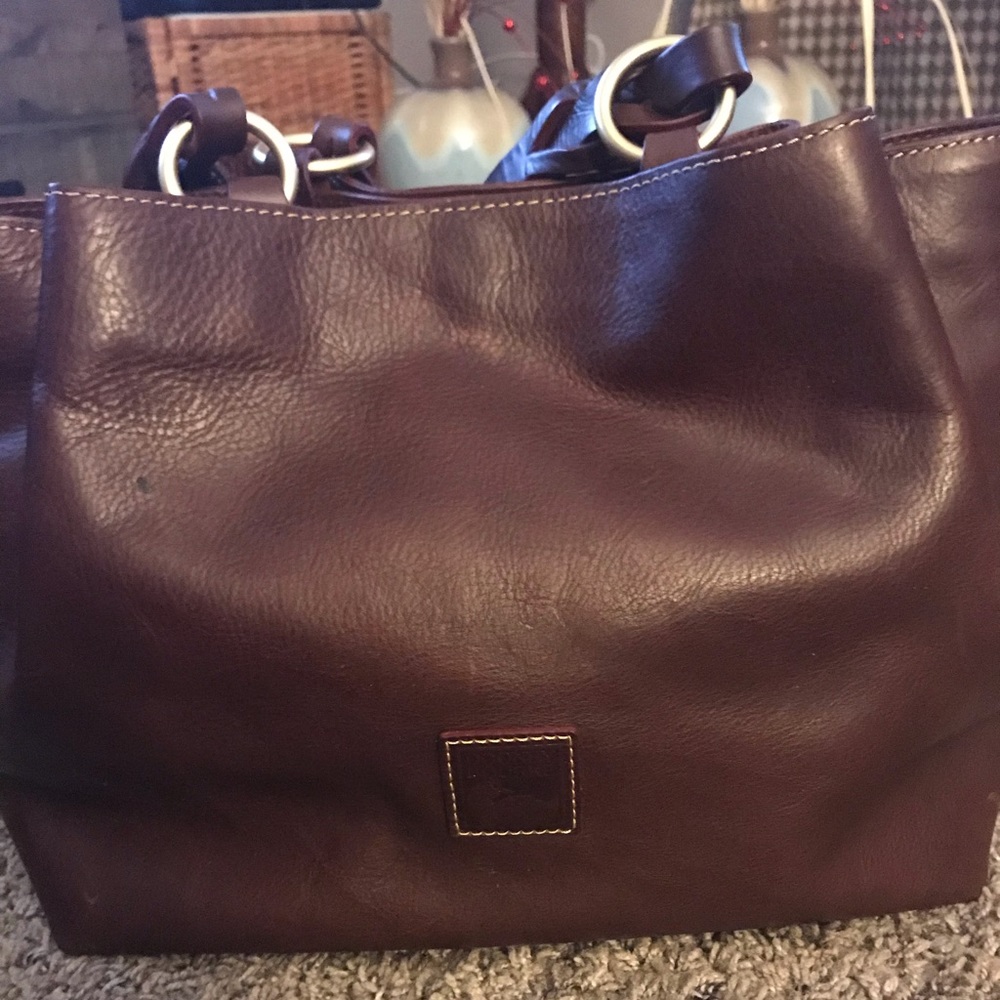 Dooney & Bourke large hand bag